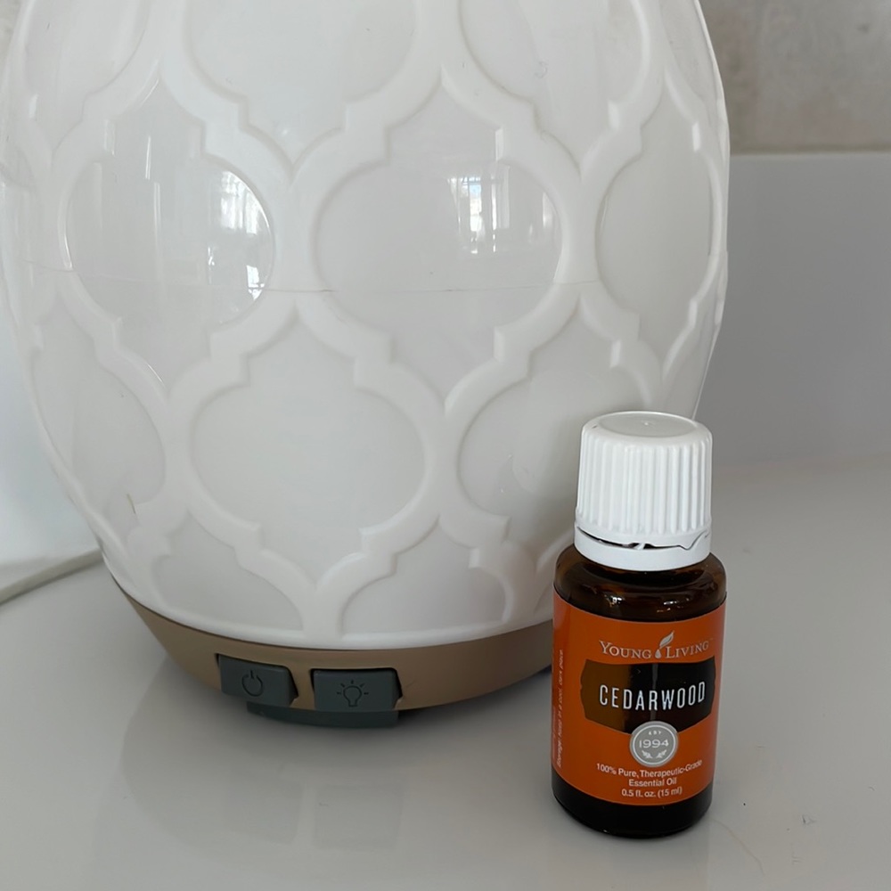 15 ML NWT Young Living Cedarwood 100% Pure Therapeutic Grade Essential Oil
